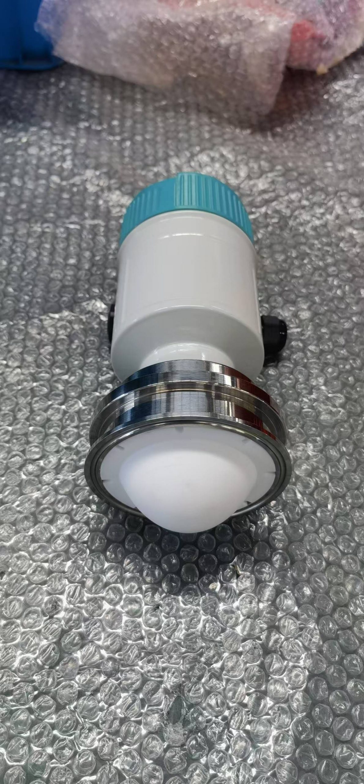 What are the key points for maintaining high-frequency radar level gauges