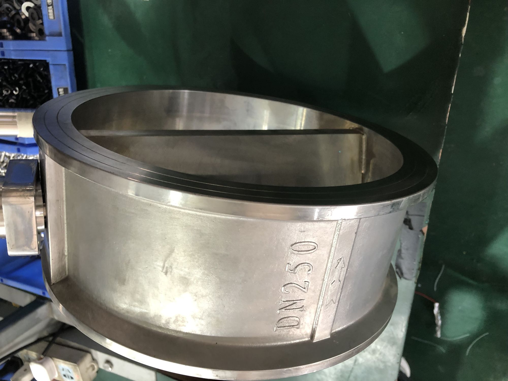 Analysis of the Application Limitations of Insertable Vortex Flowmeters
