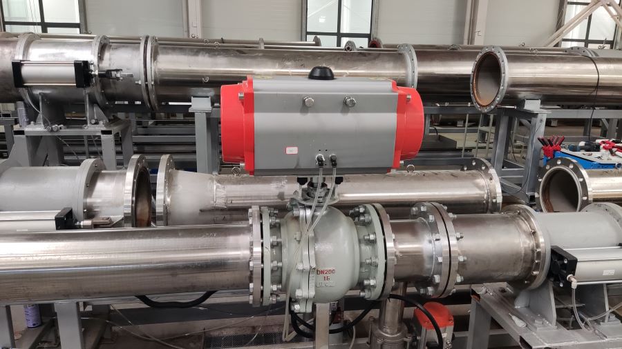 What common problems may intelligent electromagnetic flowmeters encounter?