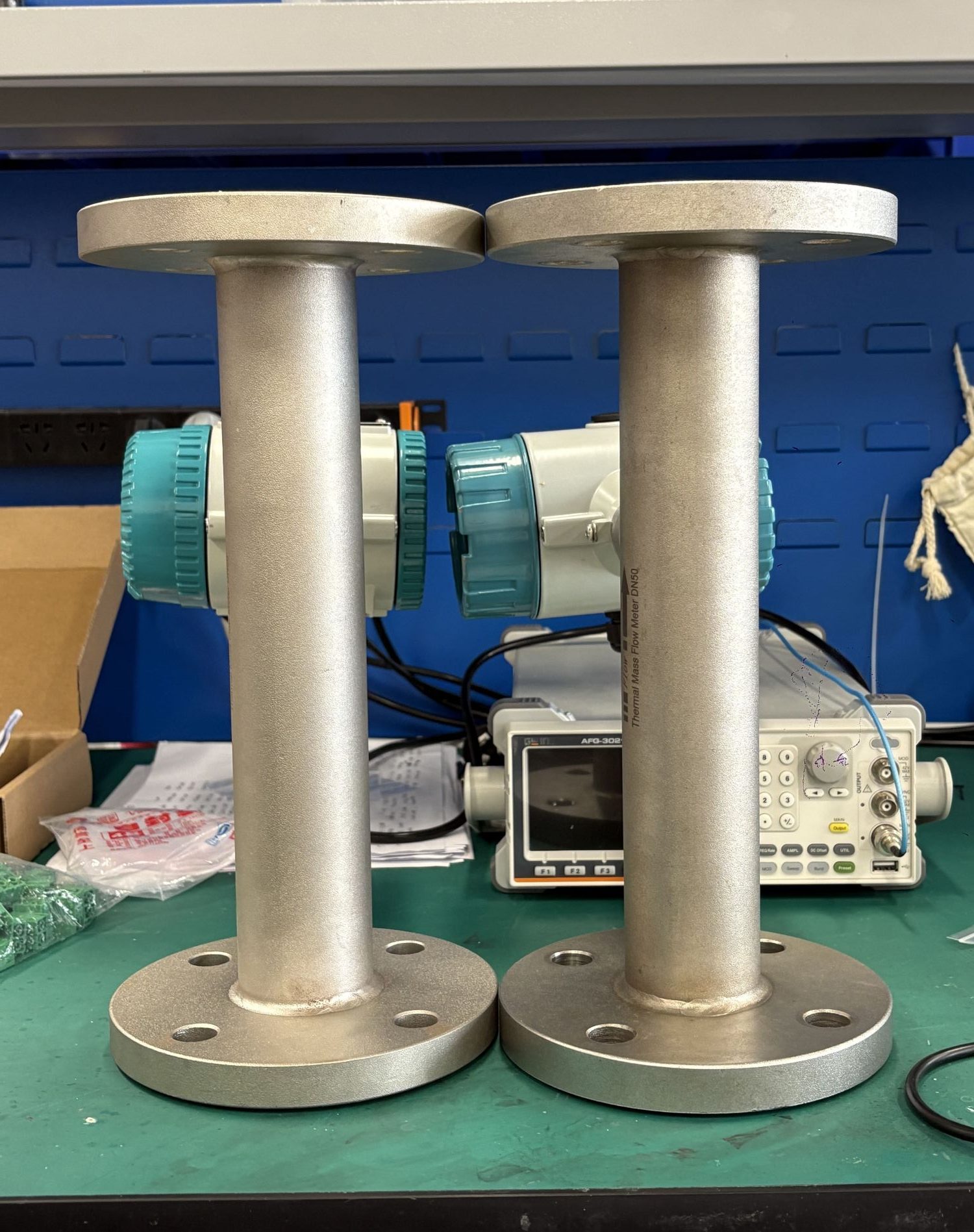 What are the usage requirements for thermal gas mass flowmeters