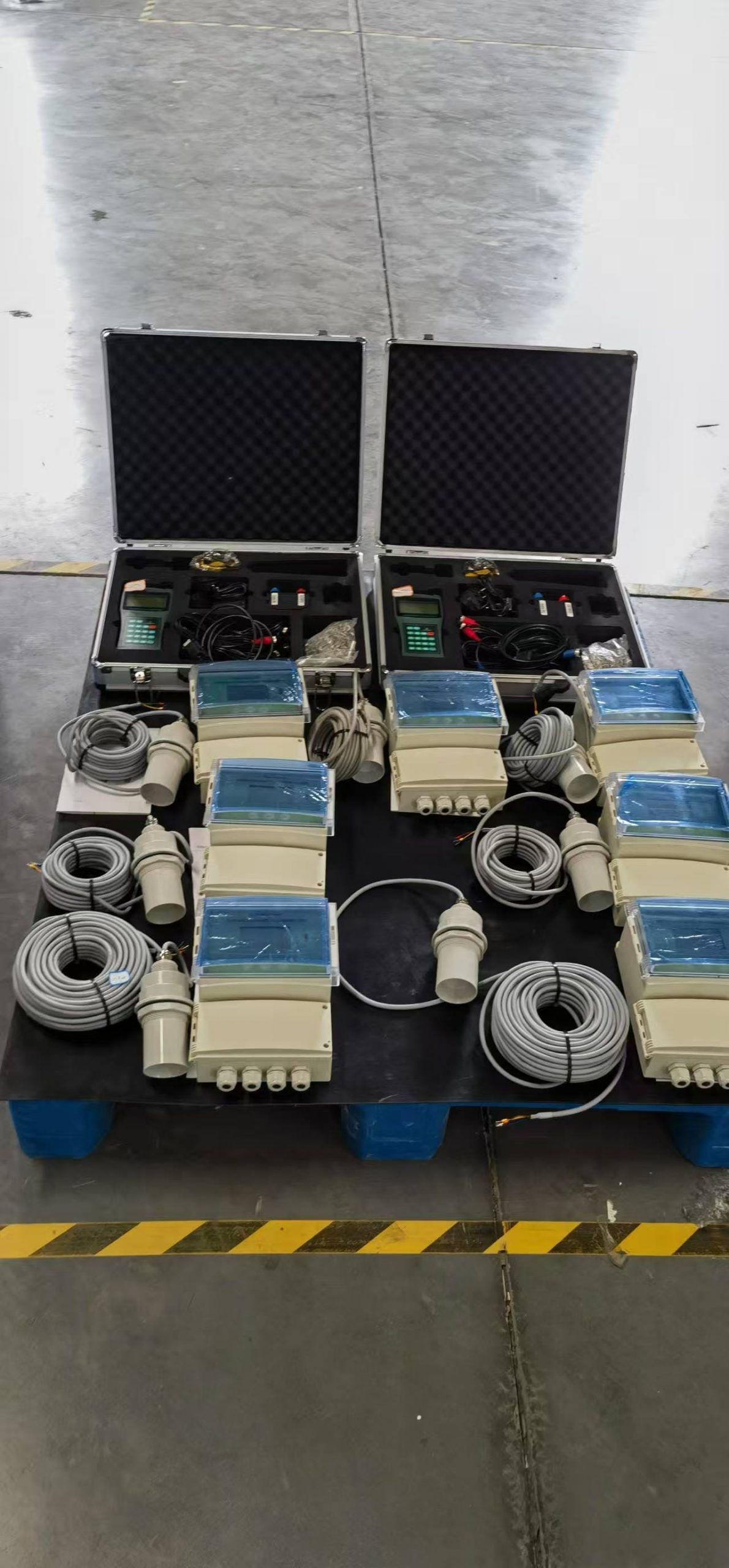 What are the installation requirements for external clamp-on ultrasonic flowmeters