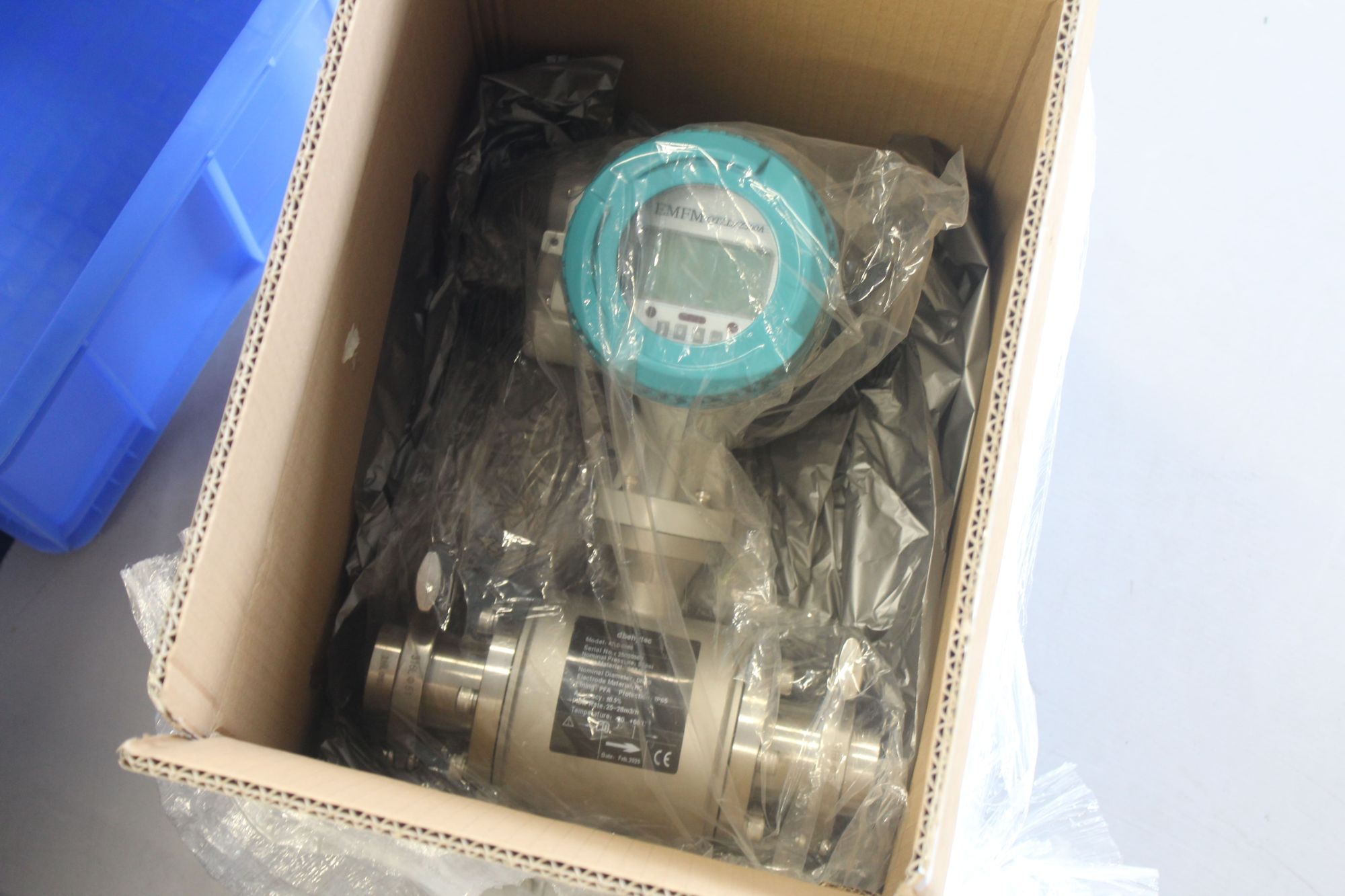 The following problems that occur during the operation of the electromagnetic flowmeter can be handled in the following way