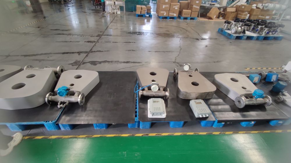 The internal structure of the Coriolis mass flowmeter