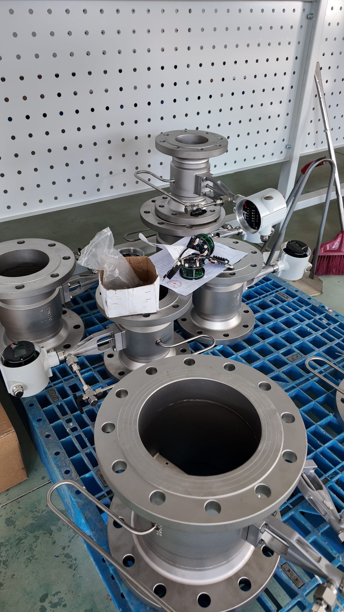 Vortex Flowmeter in High-Temperature Steam: A Field Testing “Survival Guide”